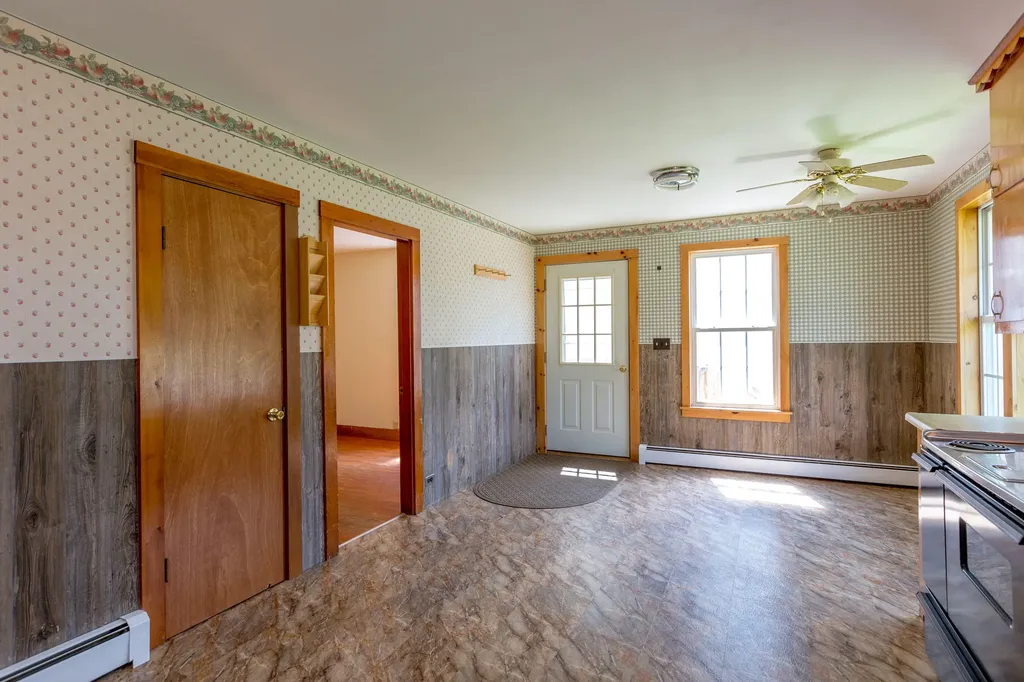 4 Half Penny Lane Wiscasset ME 04578