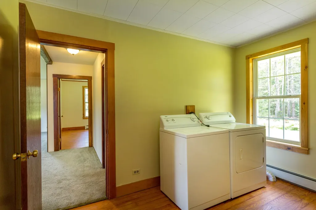 4 Half Penny Lane Wiscasset ME 04578