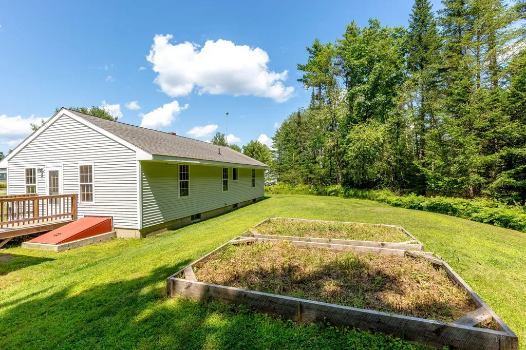 4 Half Penny Lane Wiscasset ME 04578
