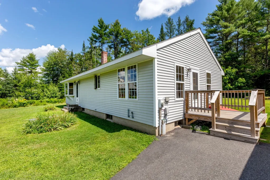 4 Half Penny Lane Wiscasset ME 04578