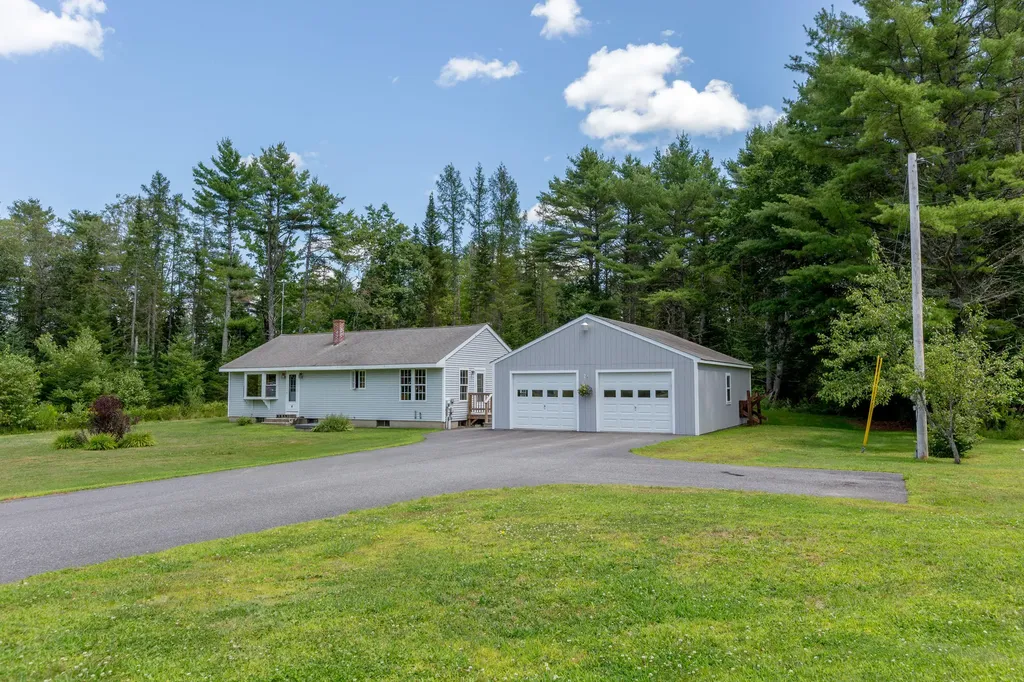 4 Half Penny Lane Wiscasset ME 04578
