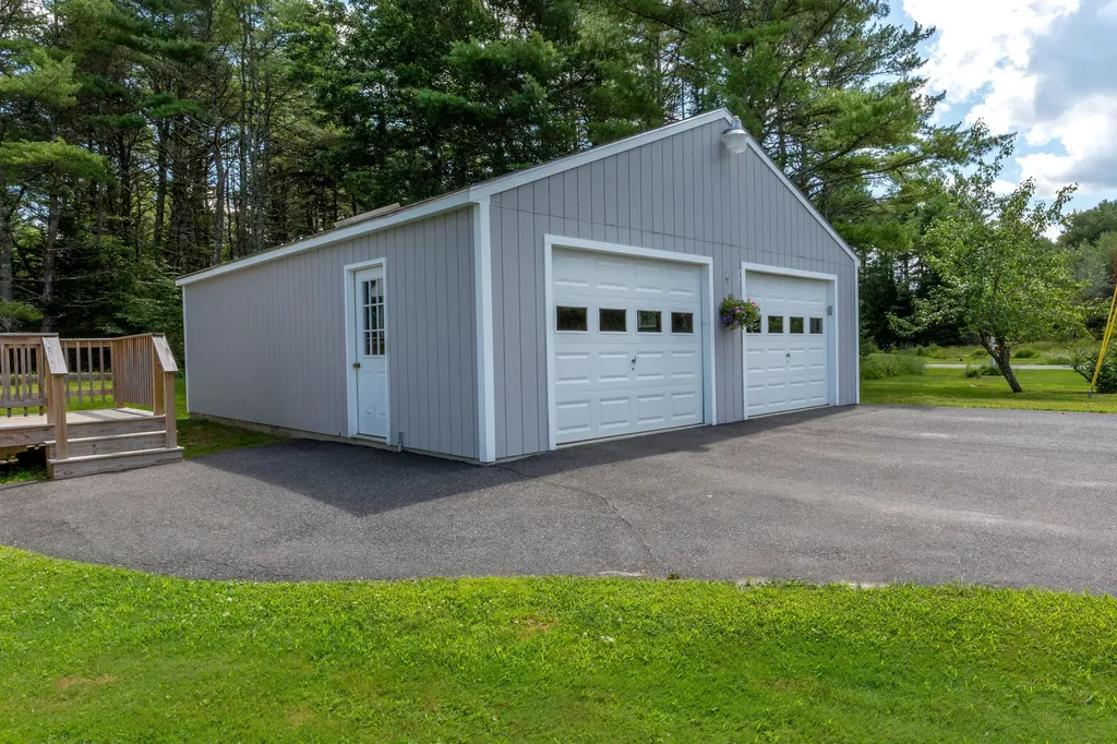 4 Half Penny Lane Wiscasset ME 04578