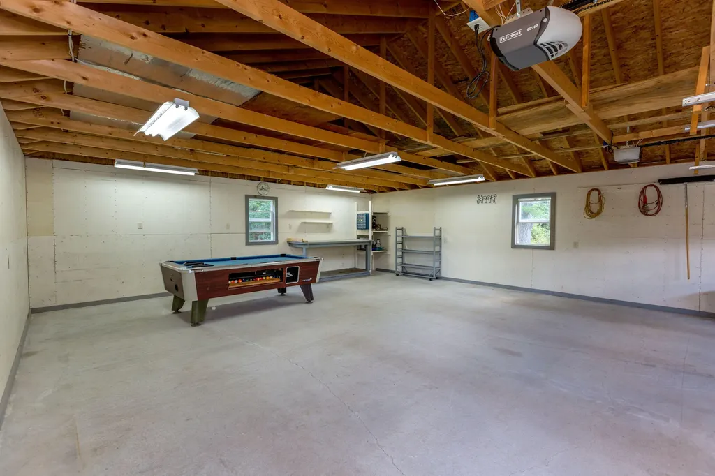 4 Half Penny Lane Wiscasset ME 04578