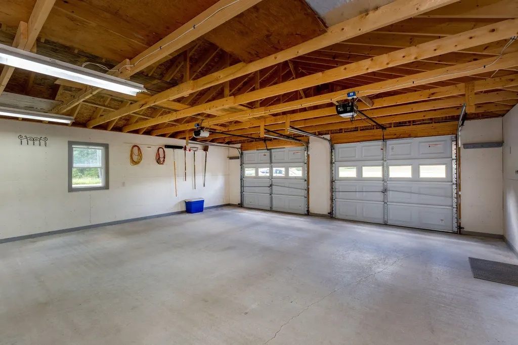 4 Half Penny Lane Wiscasset ME 04578
