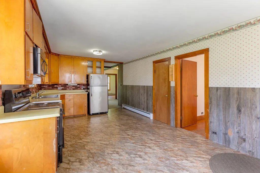 4 Half Penny Lane Wiscasset ME 04578