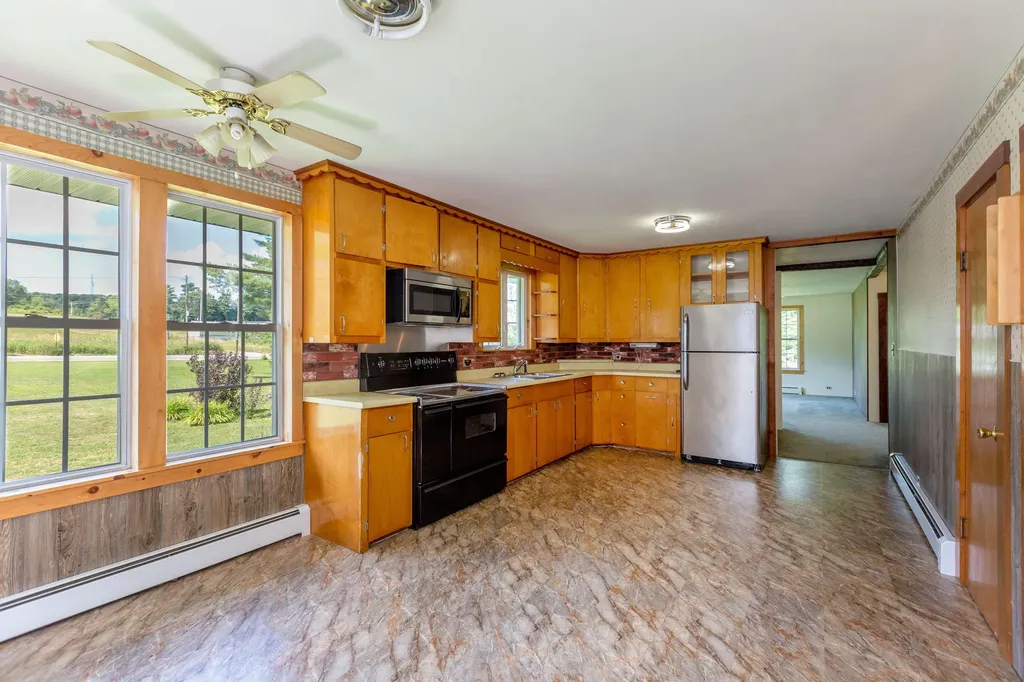 4 Half Penny Lane Wiscasset ME 04578