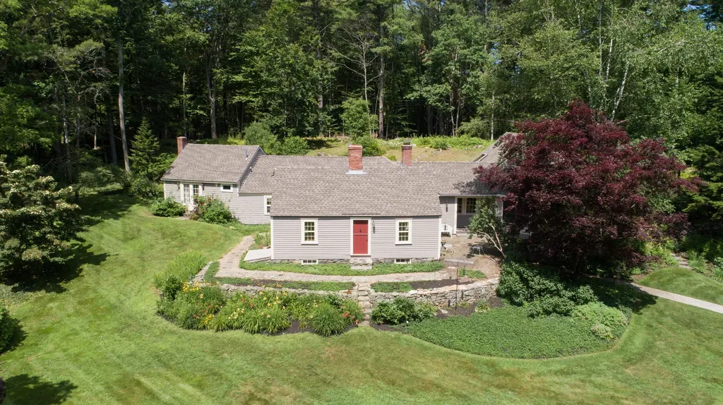 27 Pepperell Way York ME 03909