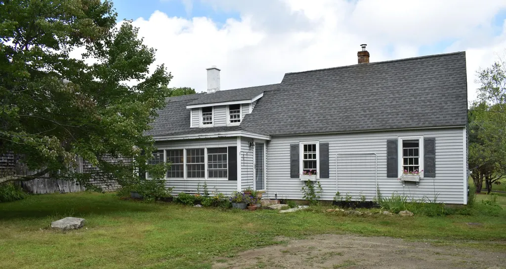 69 Neck Road West Gardiner ME 04345