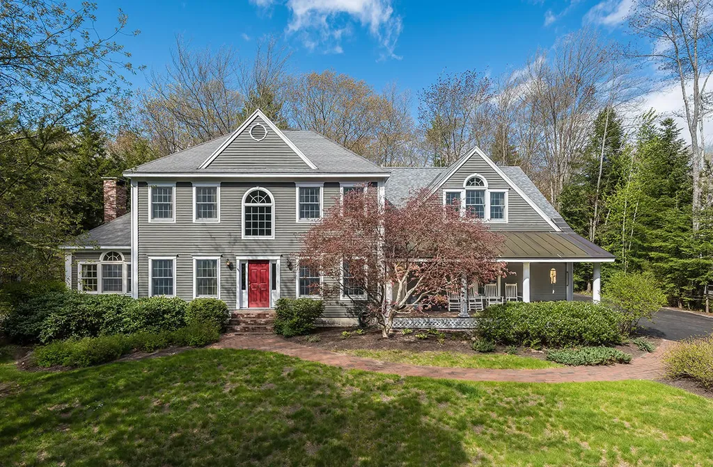 10 Shady Lane Falmouth ME 04105