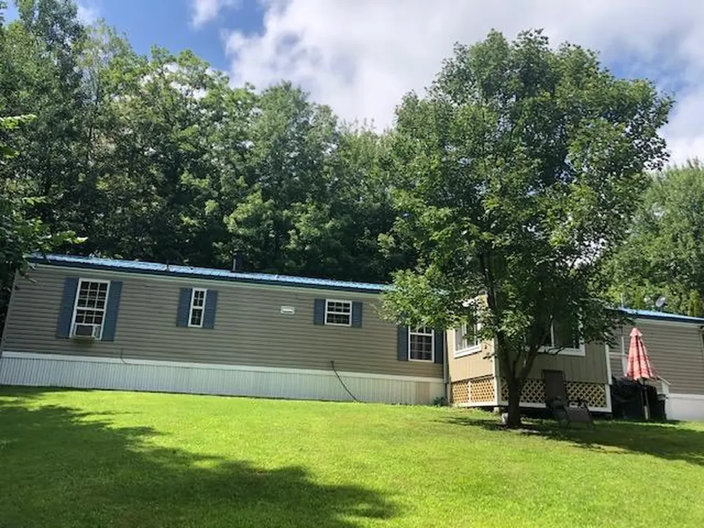 314 Dingley Road Bowdoinham ME 04008