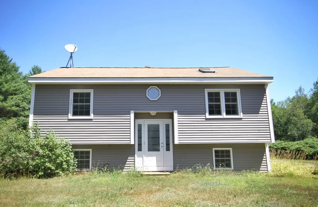 65 Old Pike Road Cornish ME 04020