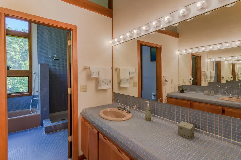 53 Harbor Ridge Road West Bath ME 04530