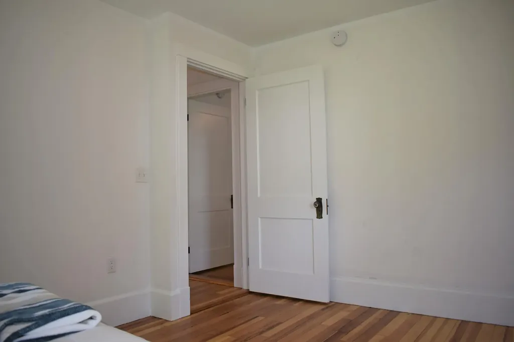 18 Summer Street Wiscasset ME 04578