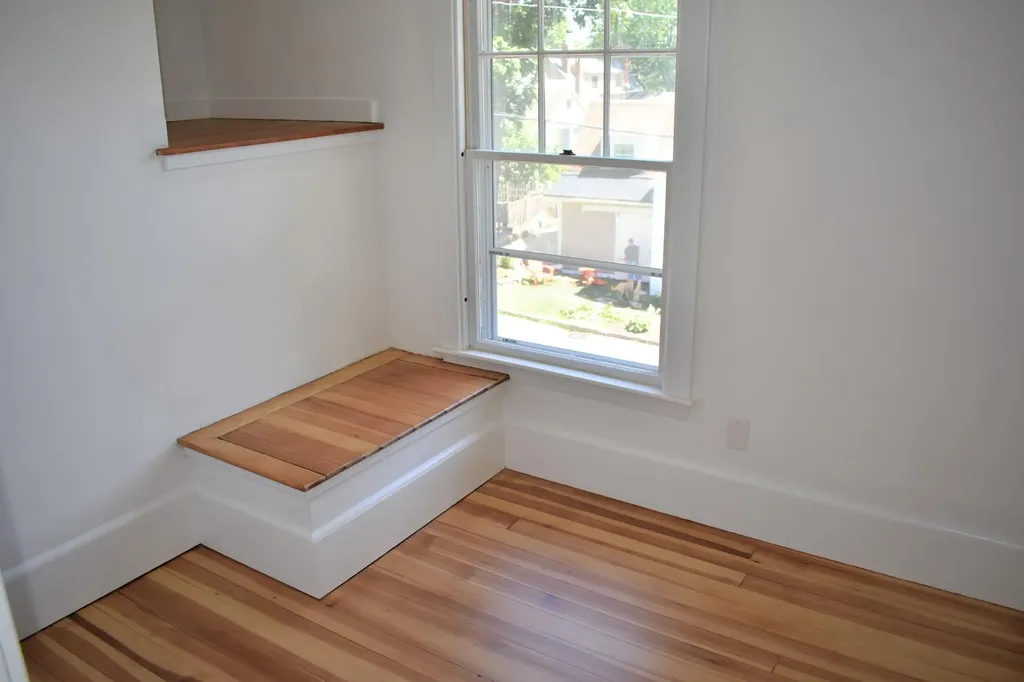 18 Summer Street Wiscasset ME 04578