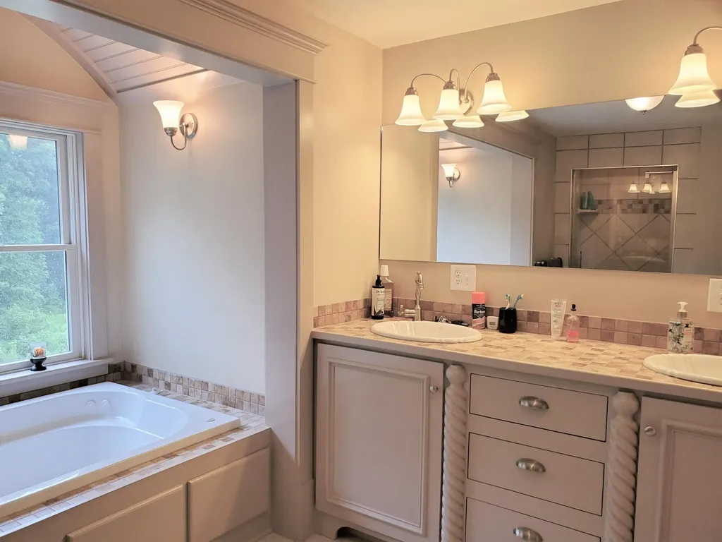 141 Tucker Brook Road Lincolnville ME 04849
