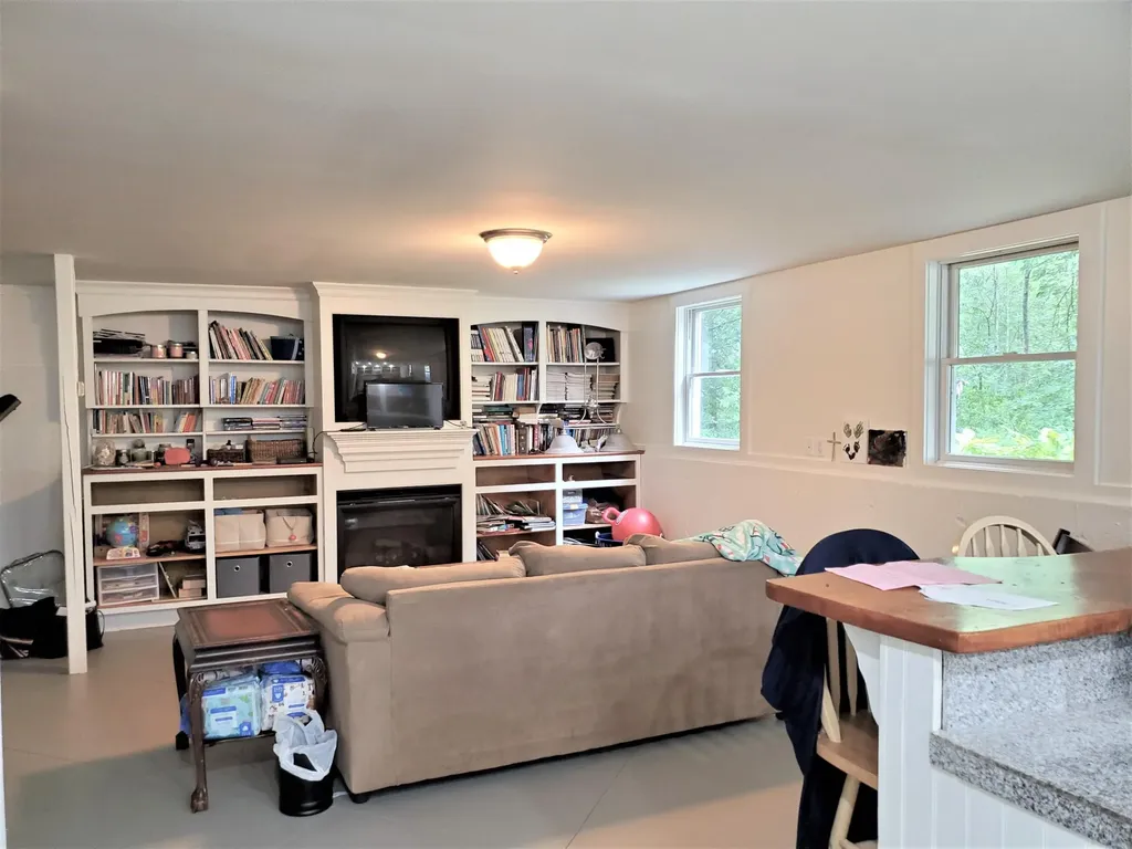 141 Tucker Brook Road Lincolnville ME 04849