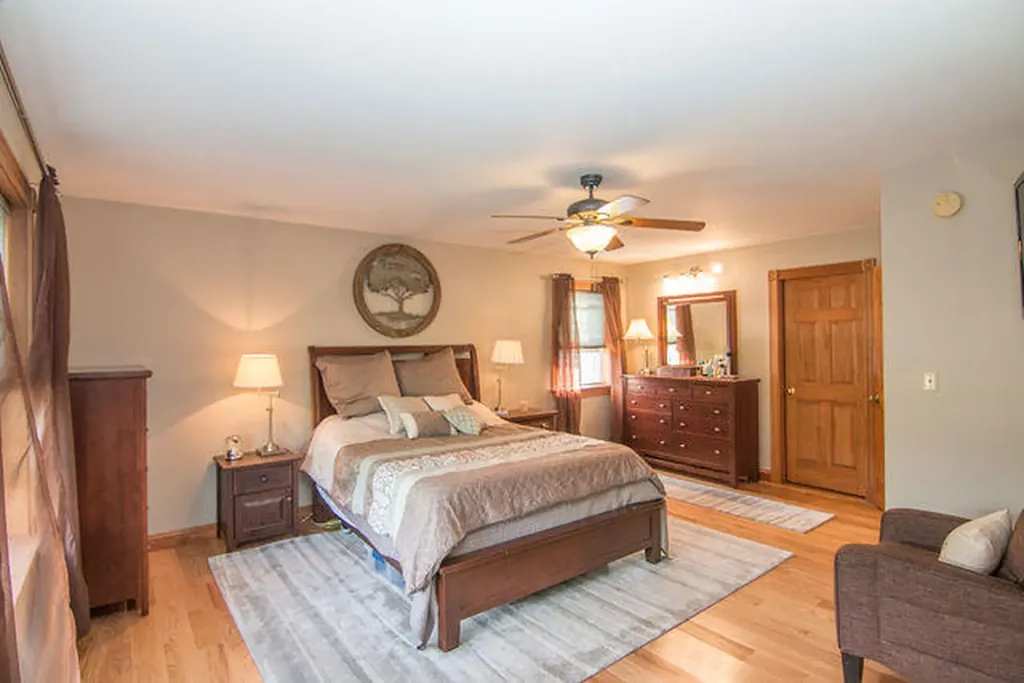21 Horseshoe Lane Hampden ME 04444