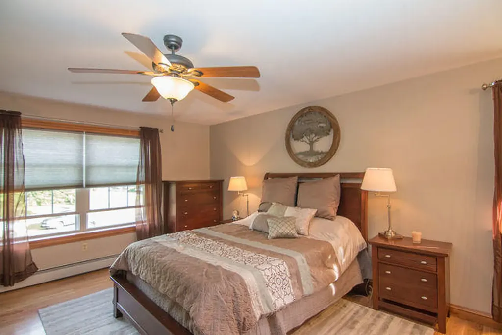 21 Horseshoe Lane Hampden ME 04444