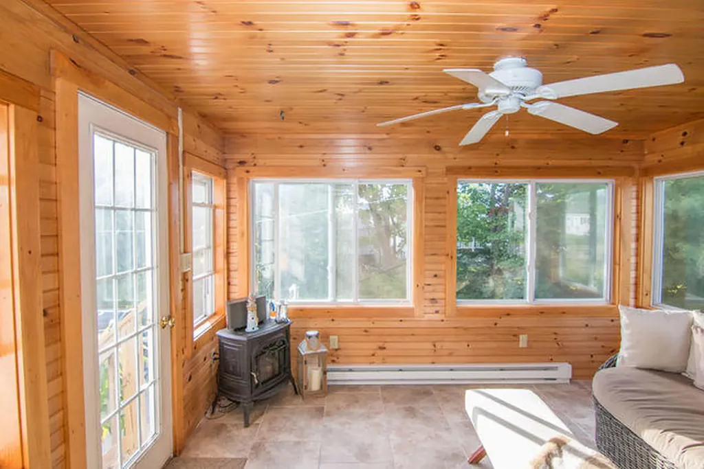 21 Horseshoe Lane Hampden ME 04444