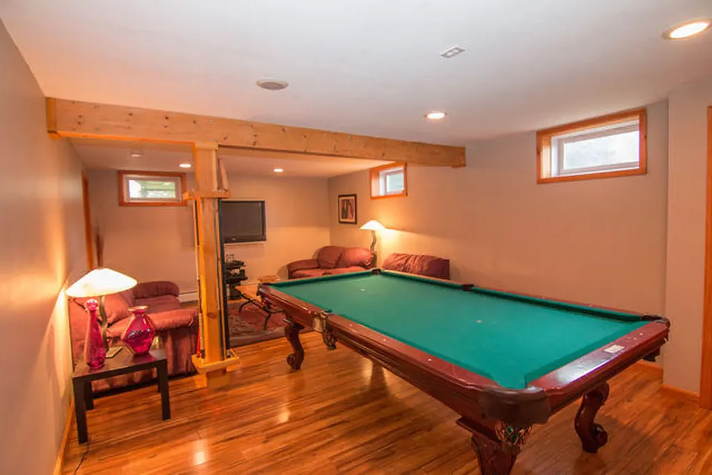 21 Horseshoe Lane Hampden ME 04444