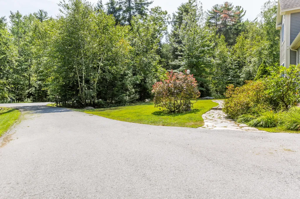 46 W Chops Point Road Bath ME 04530