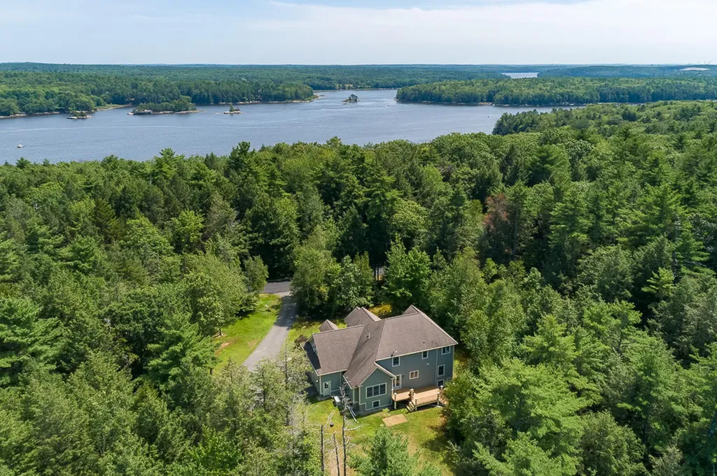 46 W Chops Point Road Bath ME 04530