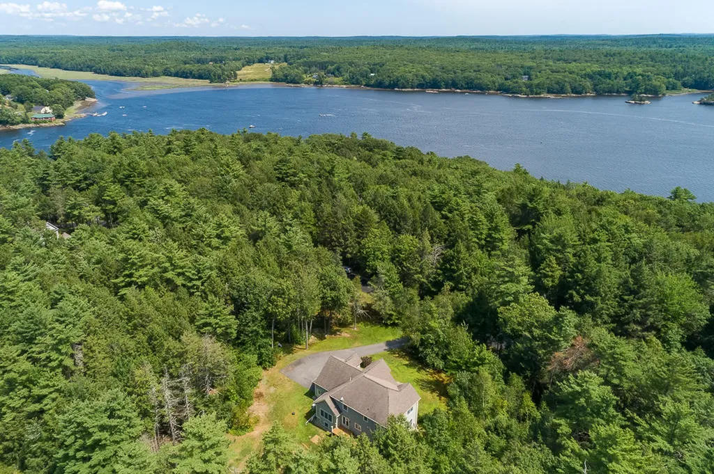 46 W Chops Point Road Bath ME 04530