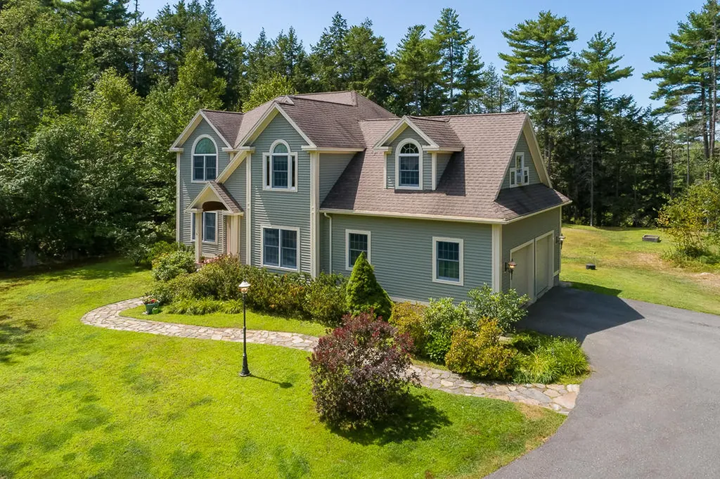 46 W Chops Point Road Bath ME 04530