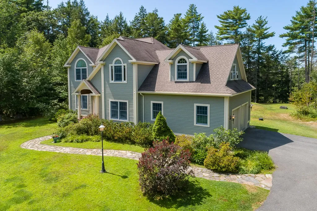 46 W Chops Point Road Bath ME 04530