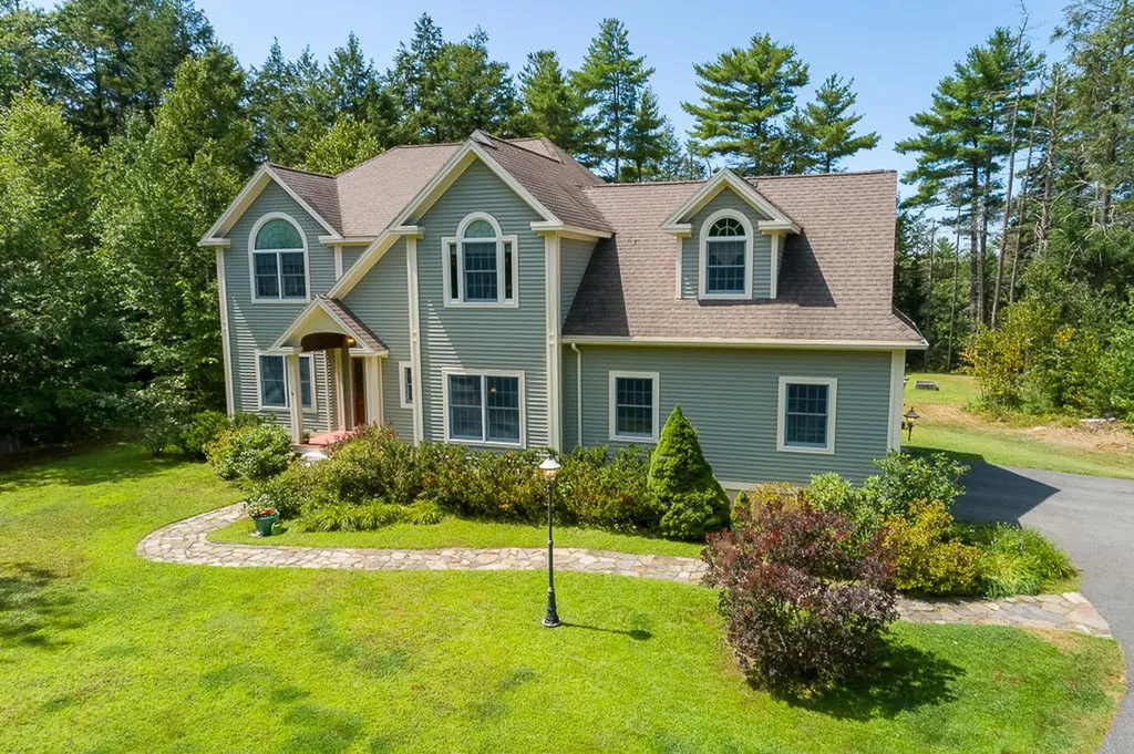 46 W Chops Point Road Bath ME 04530