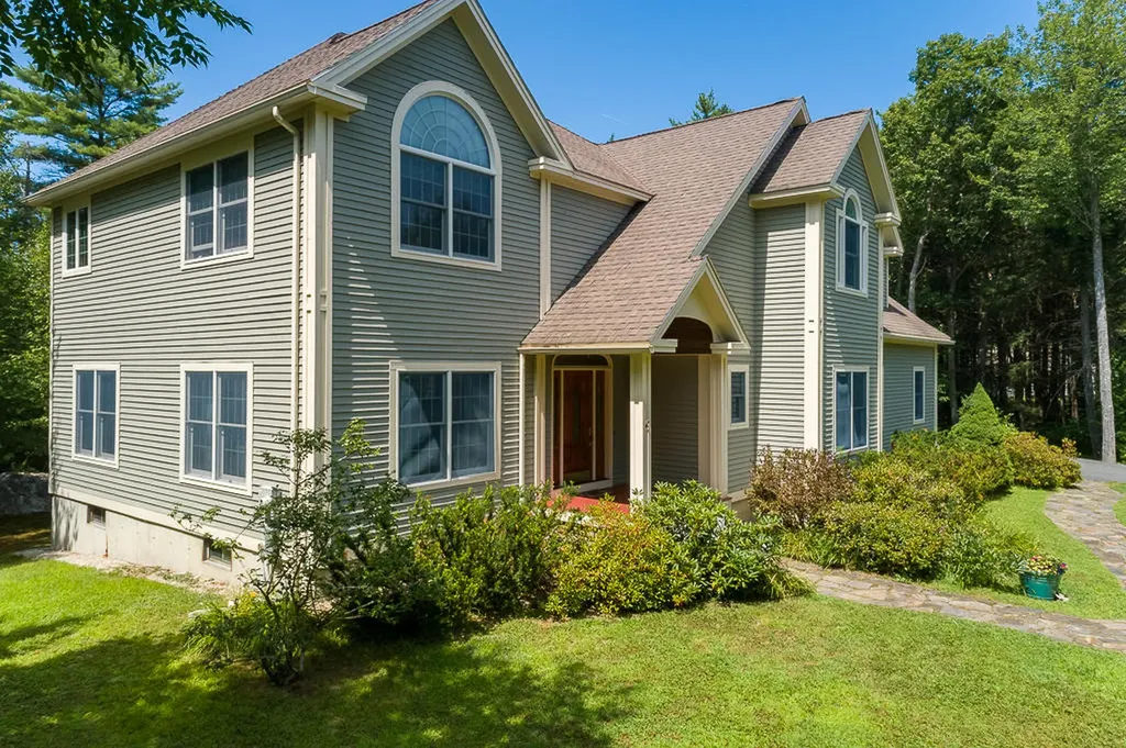46 W Chops Point Road Bath ME 04530