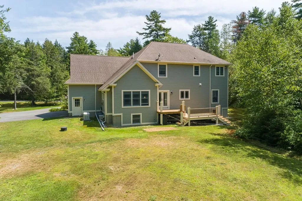 46 W Chops Point Road Bath ME 04530