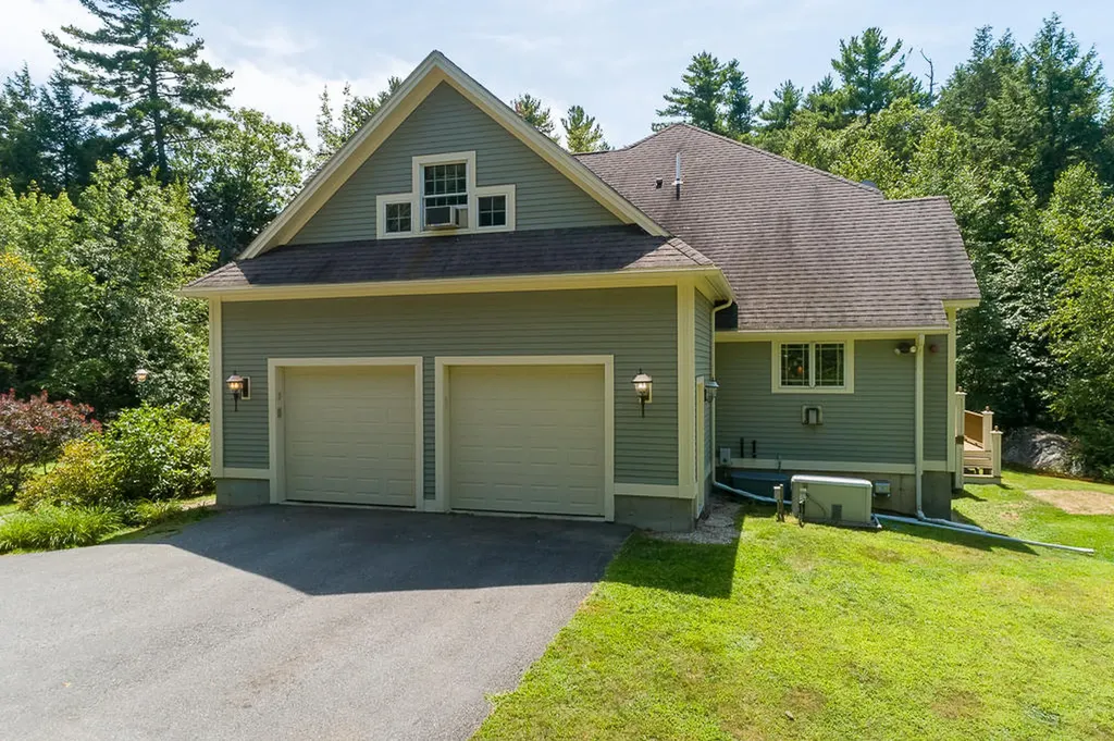 46 W Chops Point Road Bath ME 04530