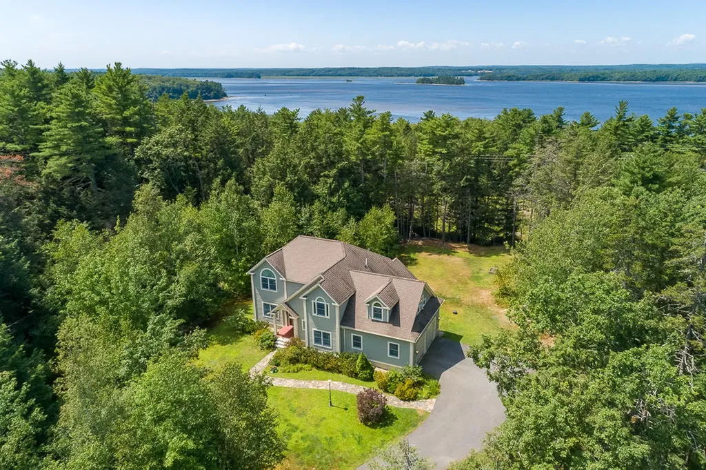 46 W Chops Point Road Bath ME 04530
