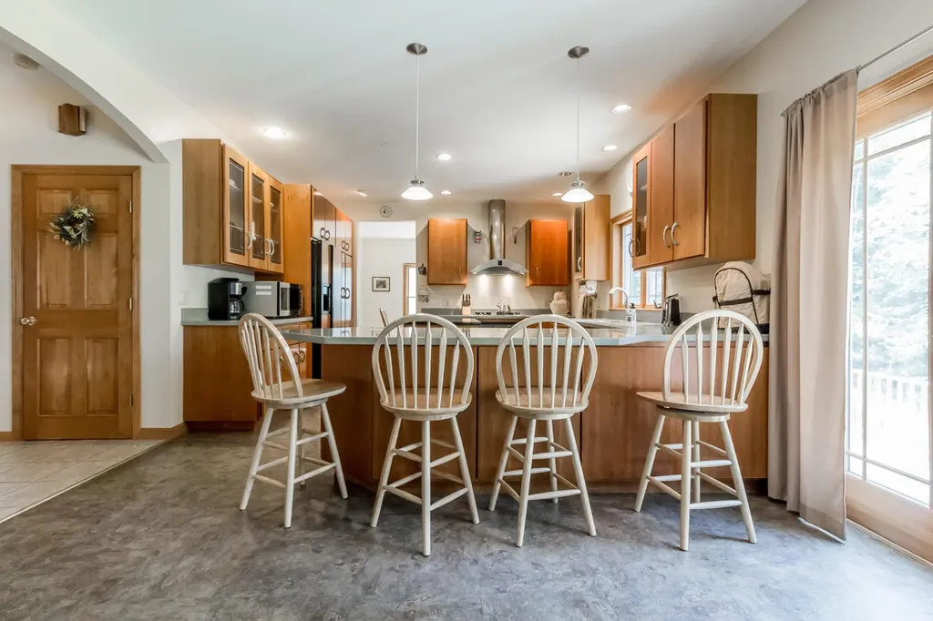 46 W Chops Point Road Bath ME 04530