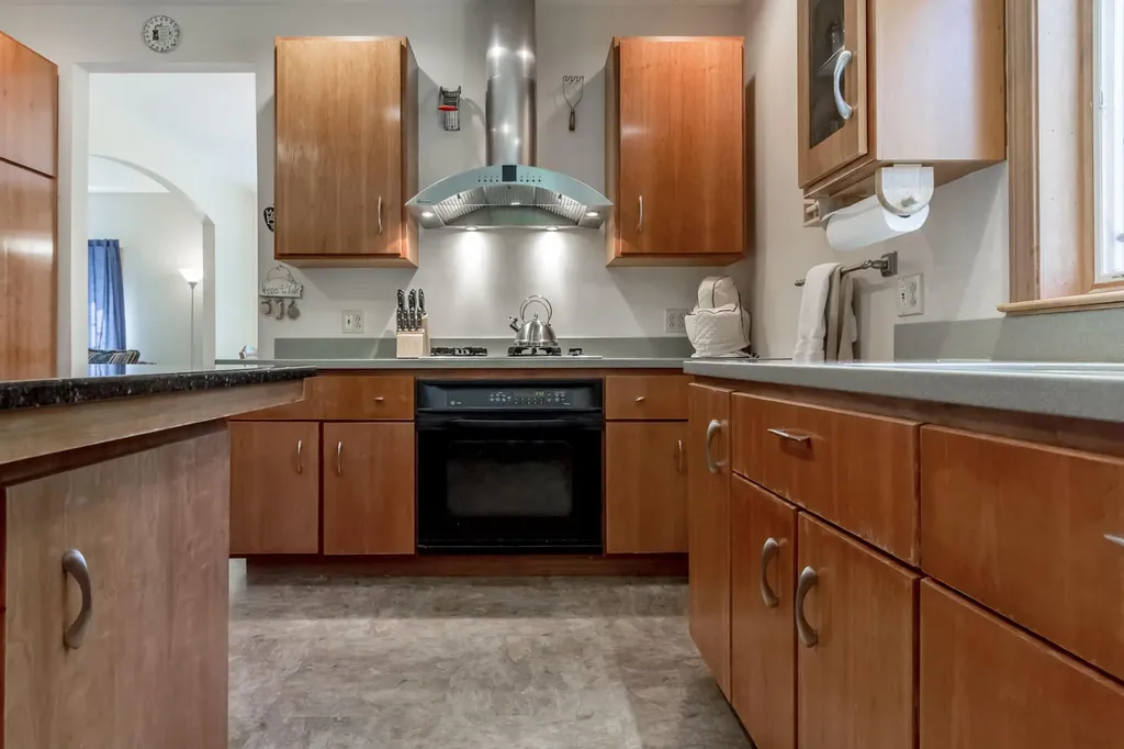 46 W Chops Point Road Bath ME 04530