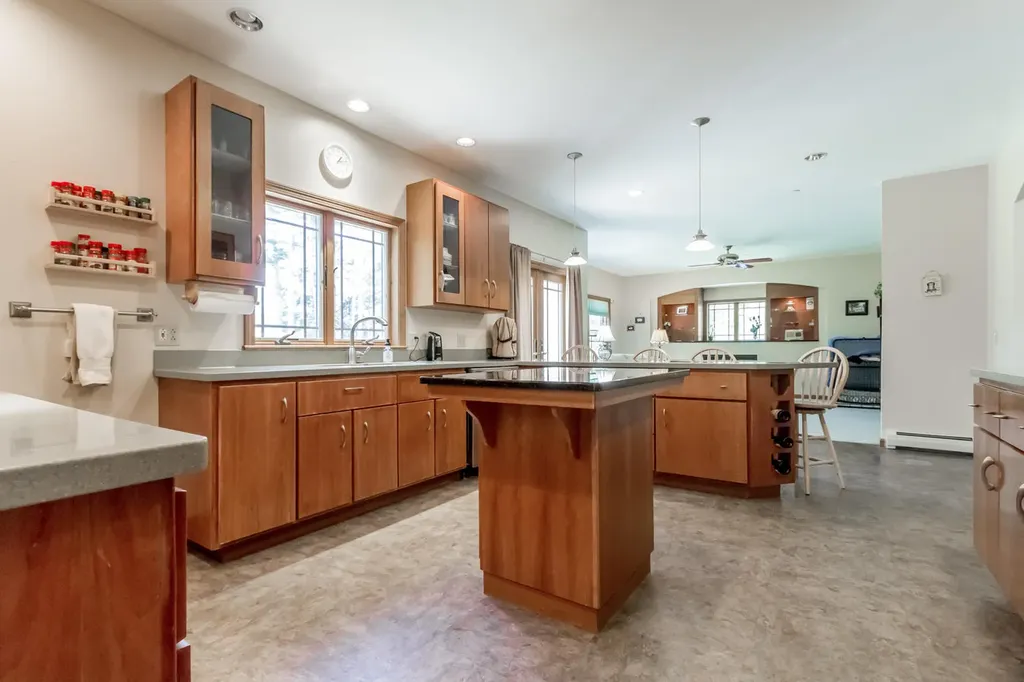 46 W Chops Point Road Bath ME 04530