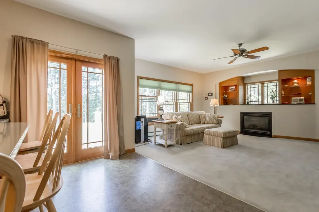 46 W Chops Point Road Bath ME 04530