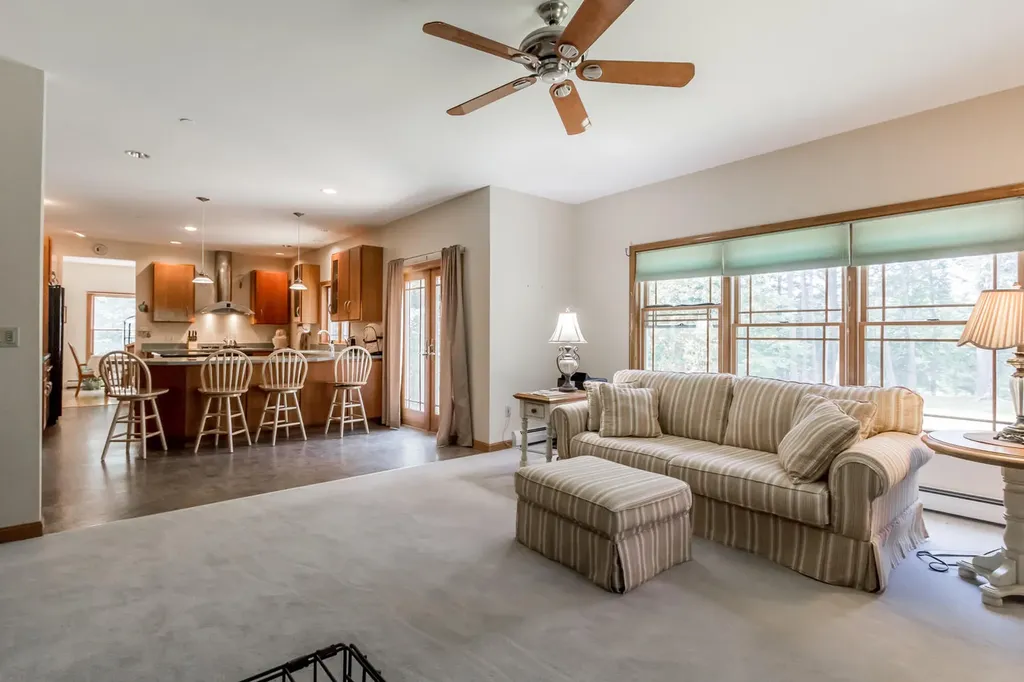 46 W Chops Point Road Bath ME 04530