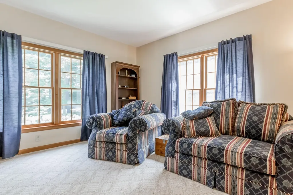 46 W Chops Point Road Bath ME 04530