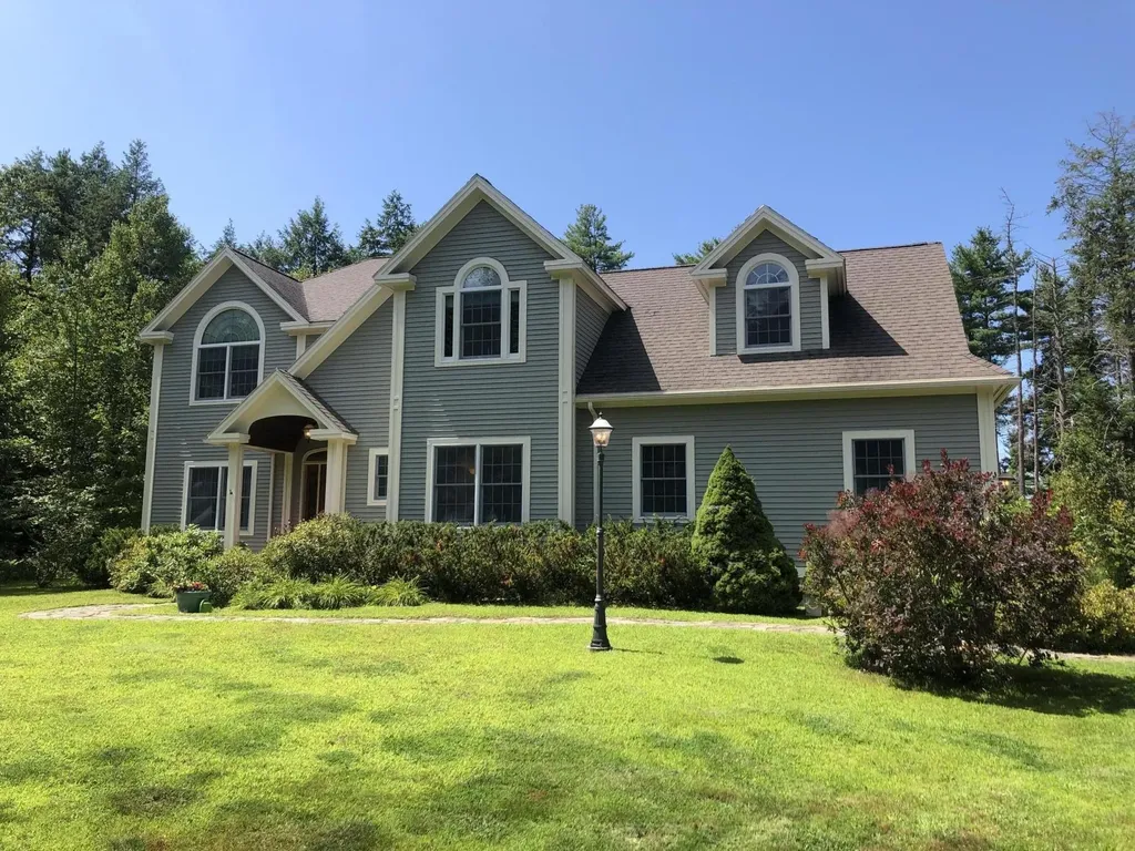 46 W Chops Point Road Bath ME 04530