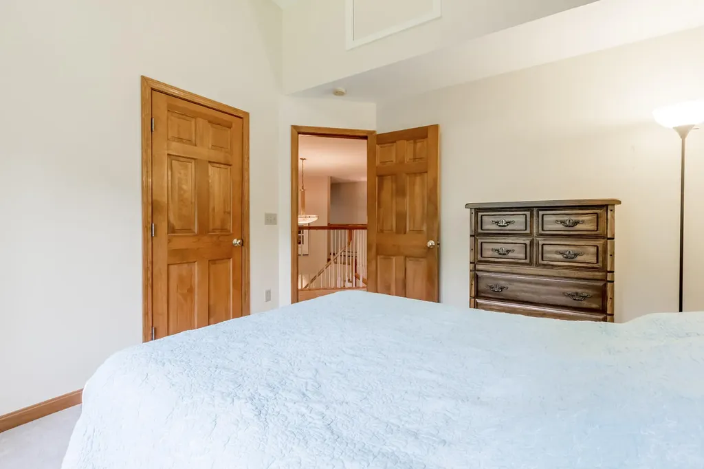 46 W Chops Point Road Bath ME 04530