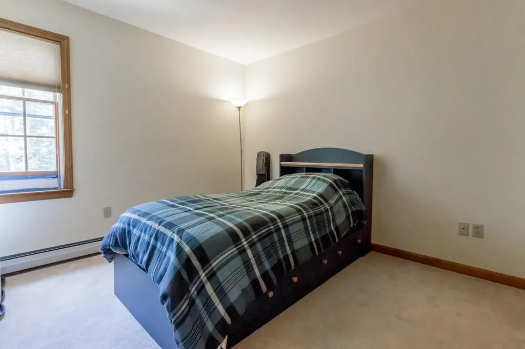 46 W Chops Point Road Bath ME 04530