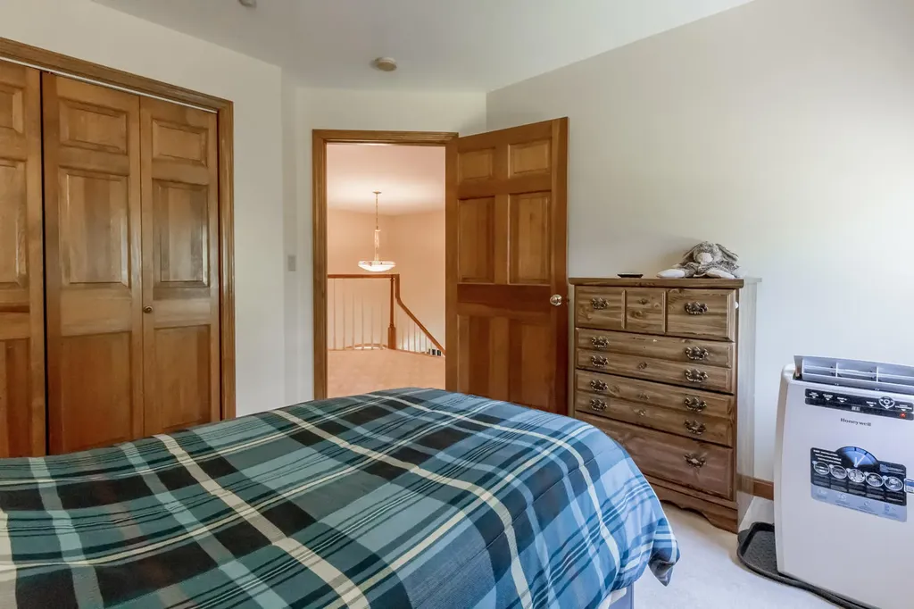 46 W Chops Point Road Bath ME 04530
