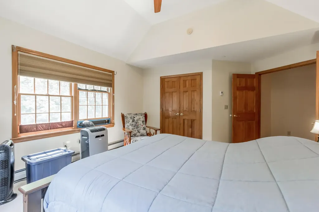 46 W Chops Point Road Bath ME 04530