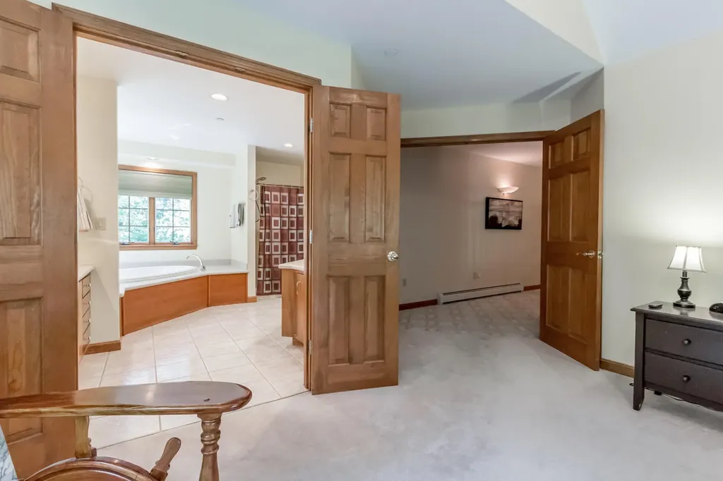 46 W Chops Point Road Bath ME 04530