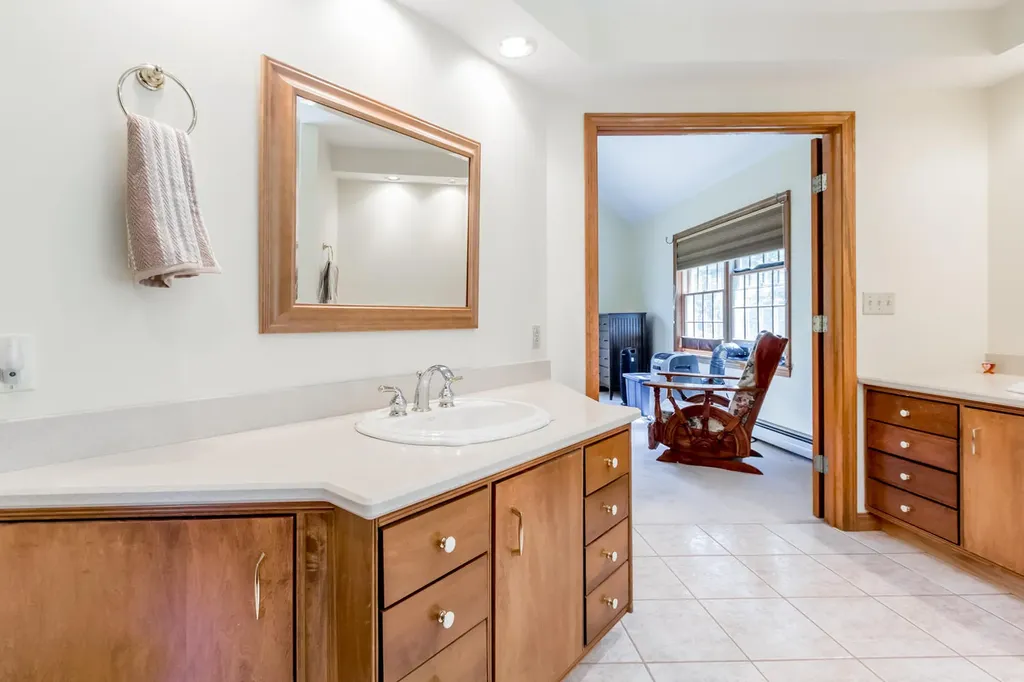 46 W Chops Point Road Bath ME 04530
