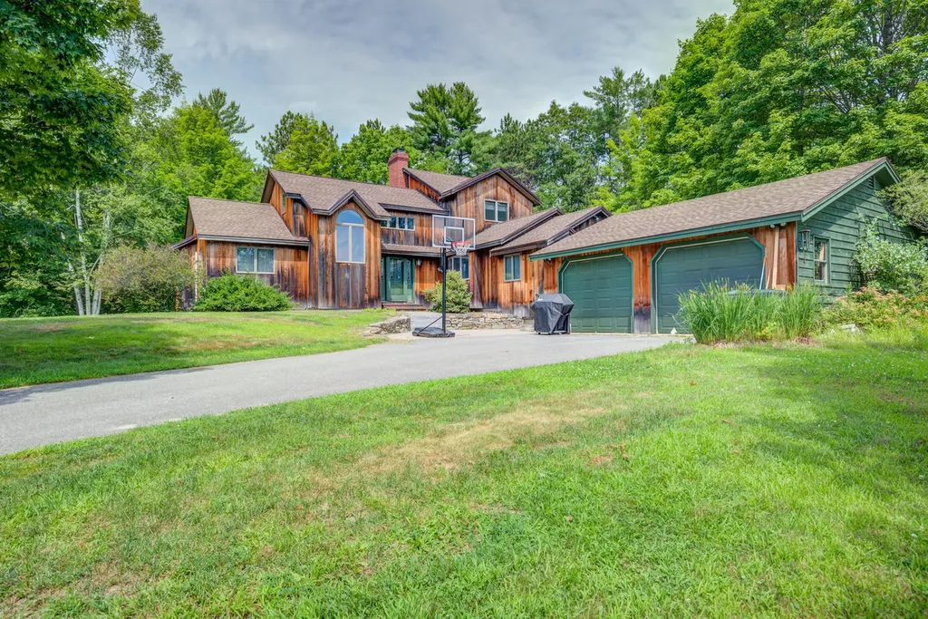 168 Deering Drive Buxton ME 04093