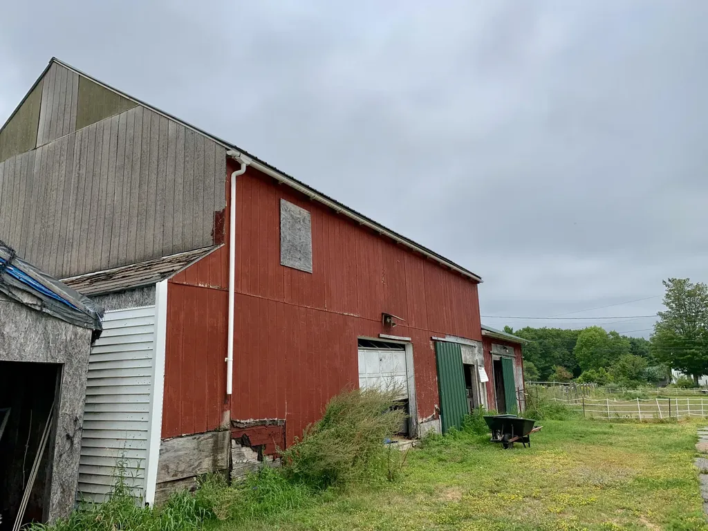 2846 Ohio Street Glenburn ME 04401