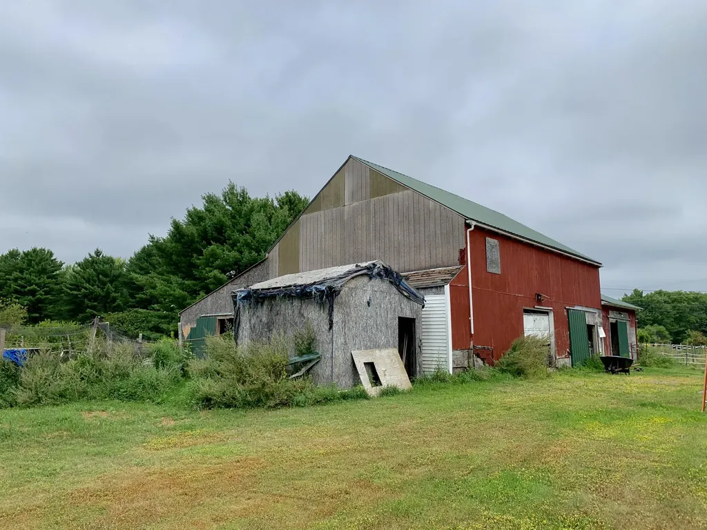 2846 Ohio Street Glenburn ME 04401